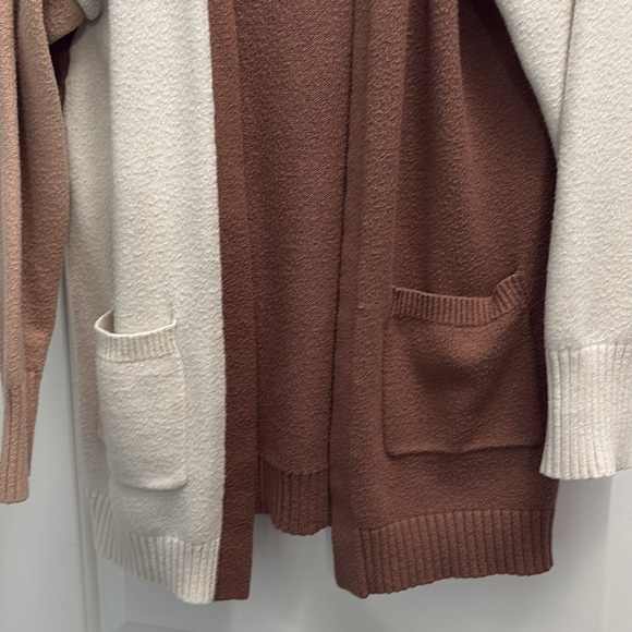 MINE Color Block Long Sleeve Sweater Cardigan Size Small - Picture 4 of 9